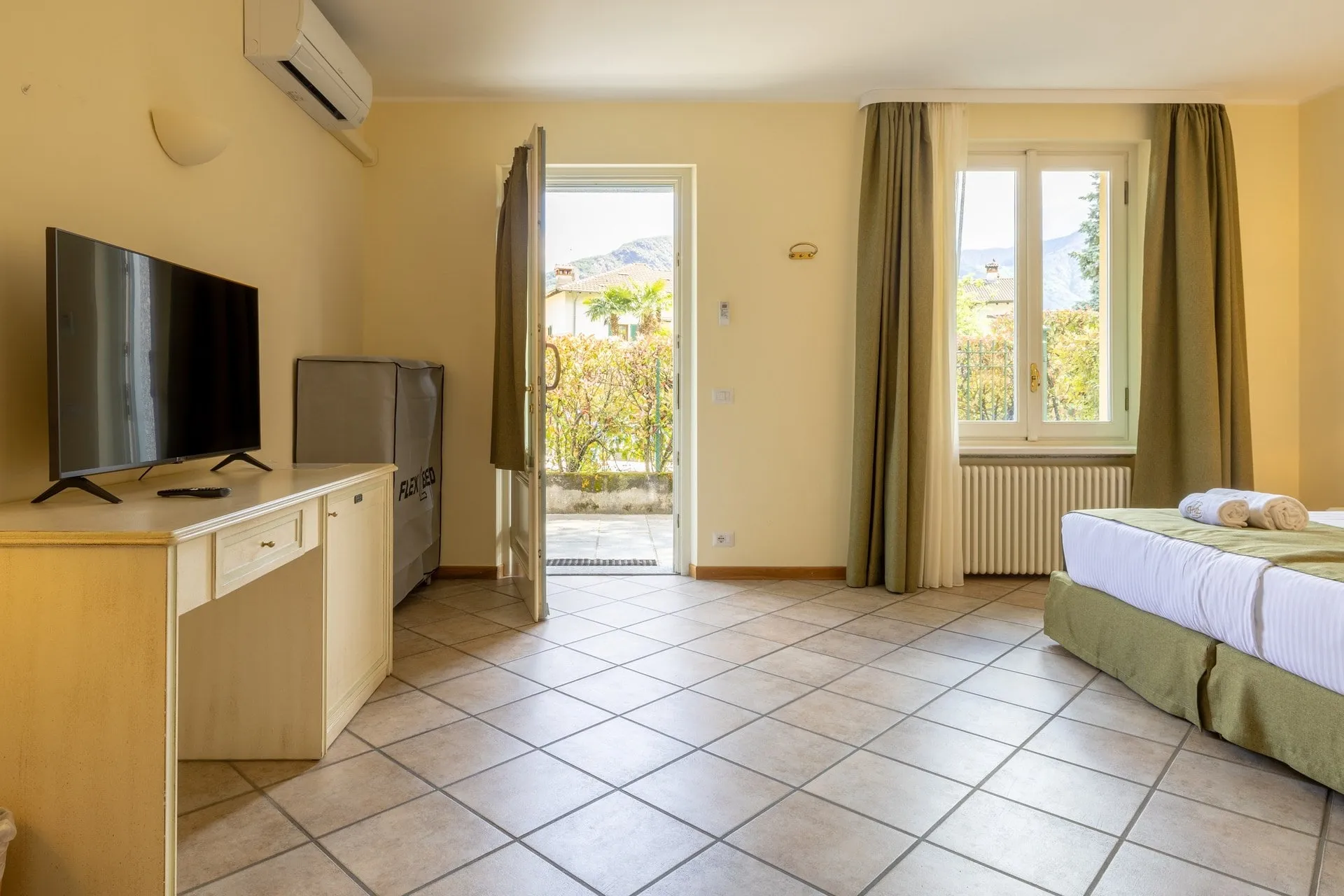 Villa Edy Superior room with Patio image #10
