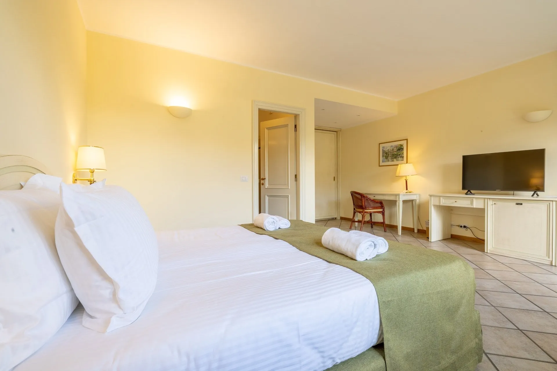 Villa Edy Superior room with Patio image #6
