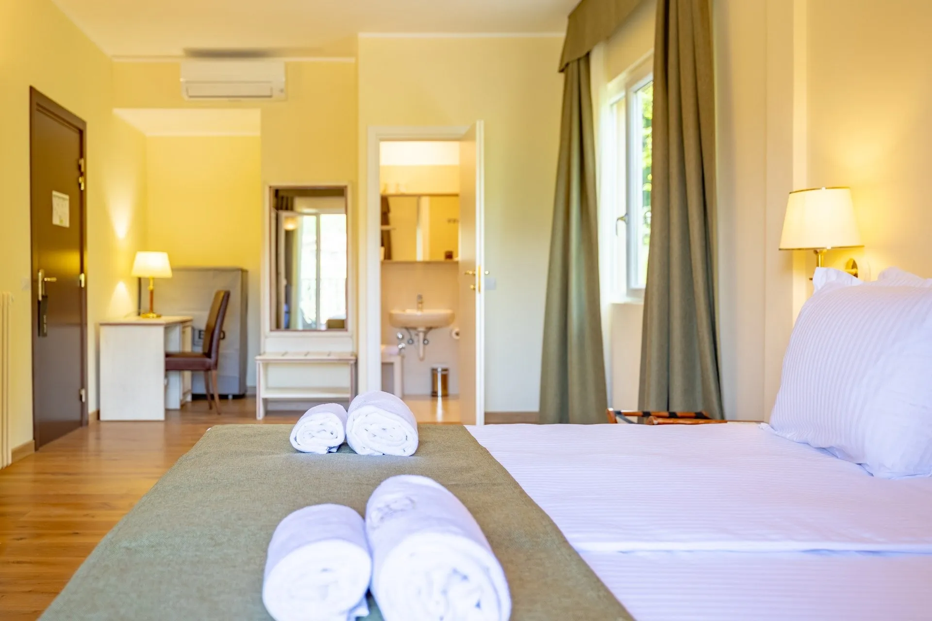 Villa Edy Superior Room with Terrace image #2